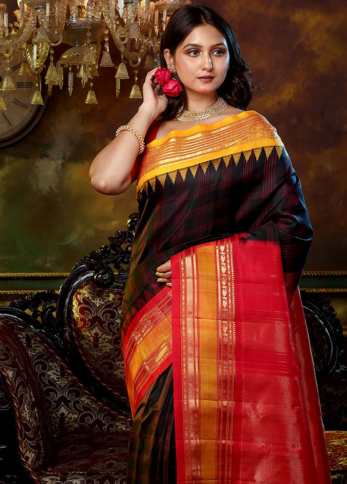 Black Pure Gadwal Silk Saree With Blouse Piece - Indian Silk House Agencies