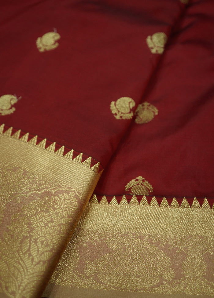 Red Kanjivaram Silk Saree With Blouse Piece