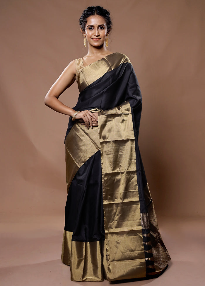Black Kanjivaram Pure Silk Saree With Blouse Piece