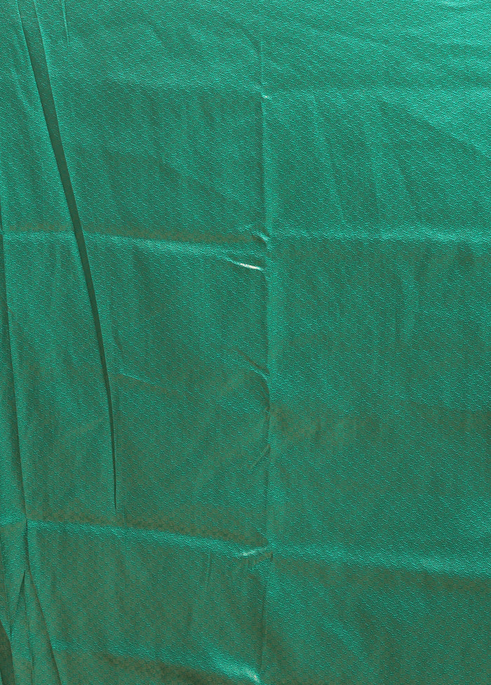 Green Dupion Silk Saree With Blouse Piece
