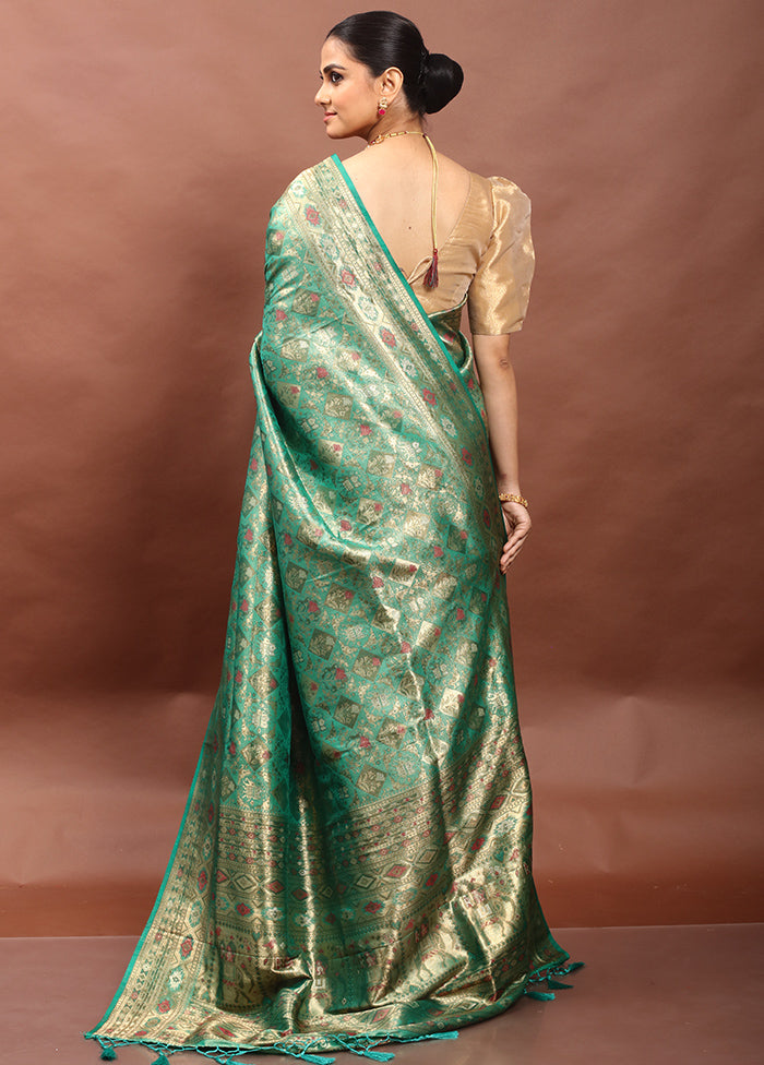 Green Dupion Silk Saree With Blouse Piece