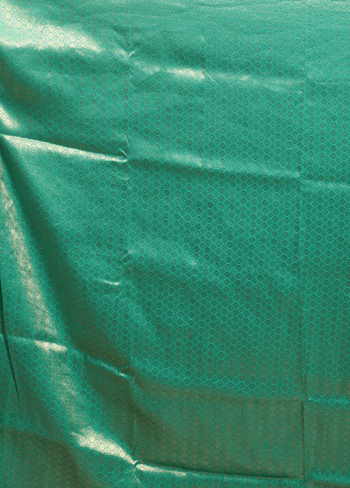 Green Dupion Silk Saree With Blouse Piece