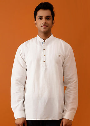White Cotton Full Sleeves Mandarin Collar Short Kurta