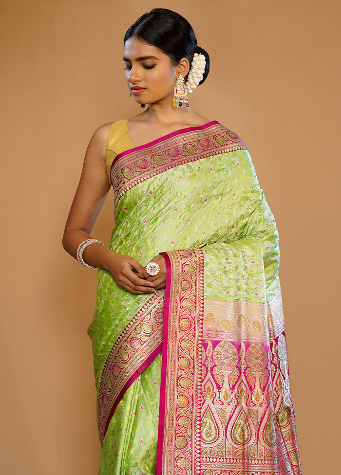Green Tanchoi Banarasi Pure Silk Saree With Blouse Piece - Indian Silk House Agencies