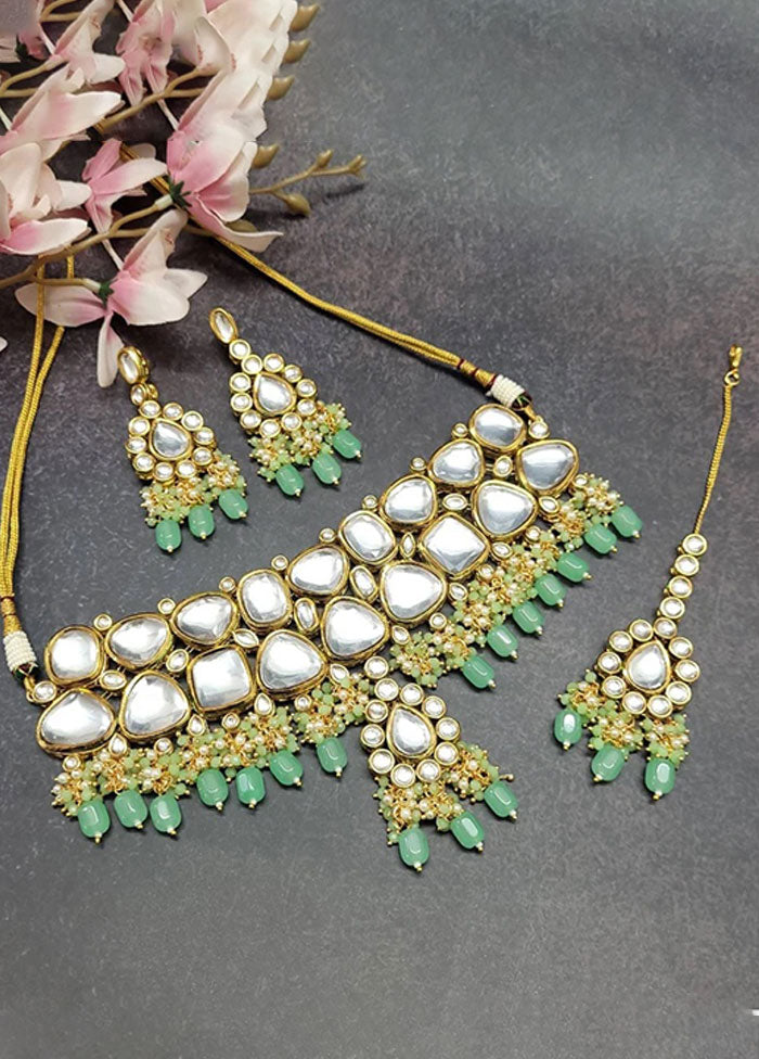 Green Kundan Polki Jewellery Set With Mangtika - Main Image