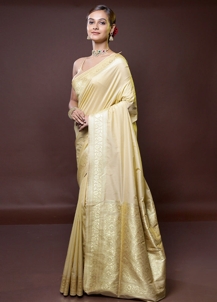 Cream Uppada Silk Saree With Blouse Piece