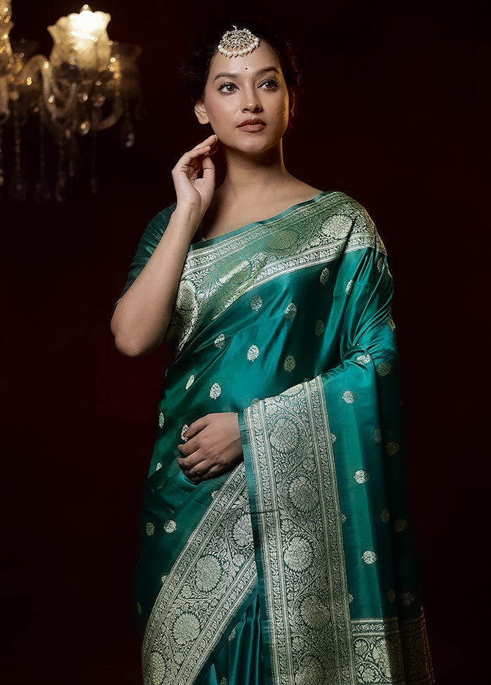 Green Handloom Banarasi Pure Silk Saree With Blouse Piece