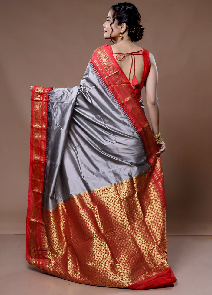 Grey Kanjivaram Pure Silk Saree With Blouse Piece