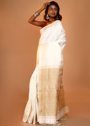 White Pure Matka Silk Saree With Blouse Piece - Indian Silk House Agencies