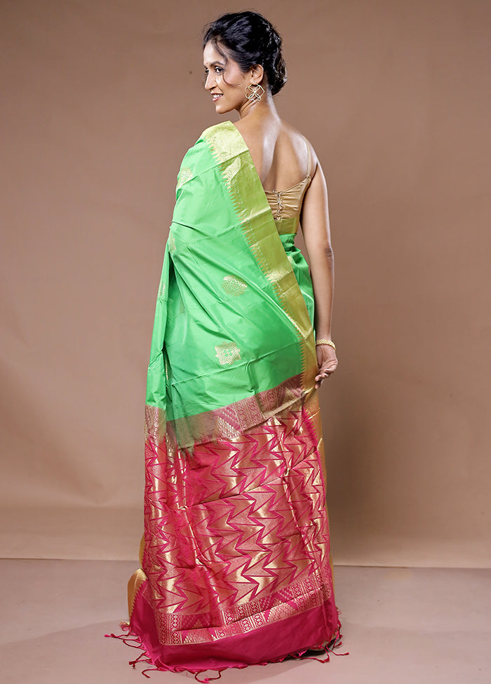 Green Kanjivaram Silk Saree With Blouse Piece