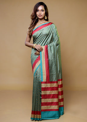 Green Printed Silk Saree Without Blouse Piece