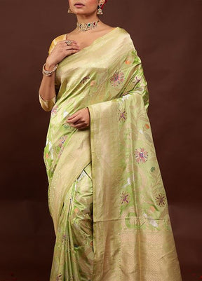 Green Handloom Uppada Pure Silk Saree With Blouse Piece