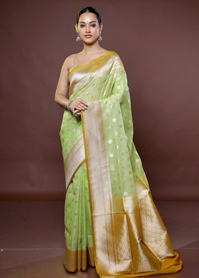 Green Kora Silk Saree With Blouse Piece