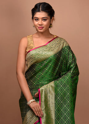 Green Tanchoi Banarasi Silk Saree With Blouse Piece - Indian Silk House Agencies