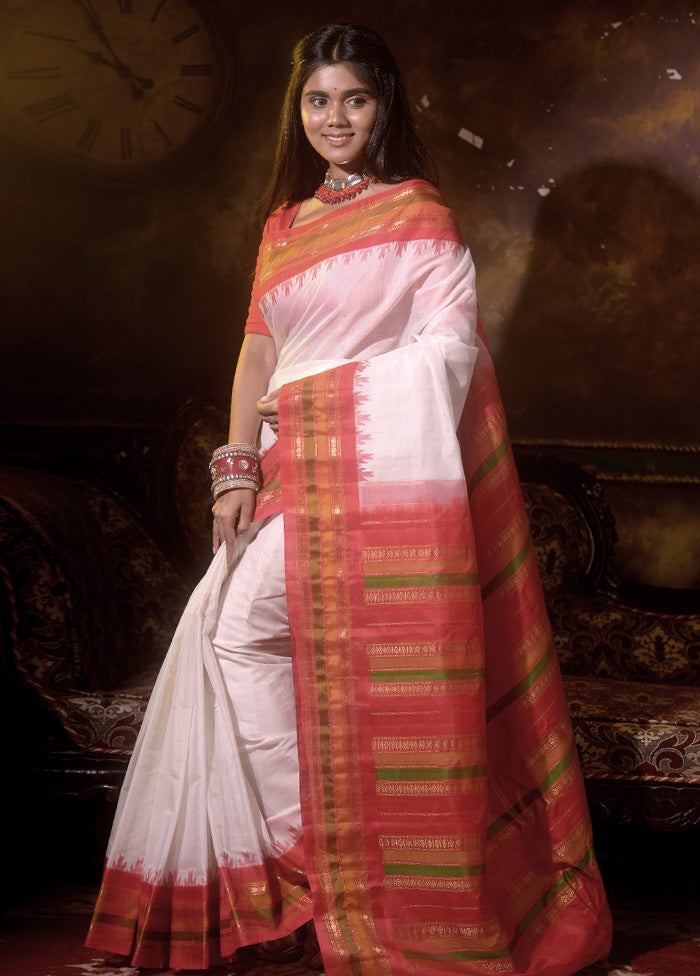 White And Red Pure Gadwal Silk Saree With Blouse Piece - Indian Silk House Agencies