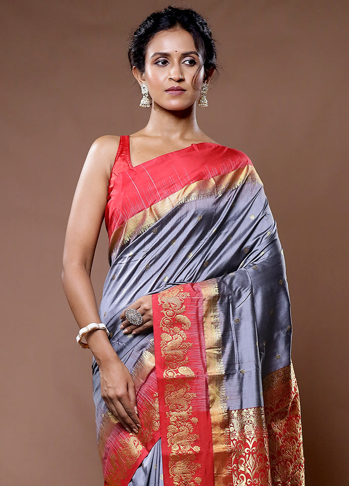 Grey Kanjivaram Pure Silk Saree With Blouse Piece