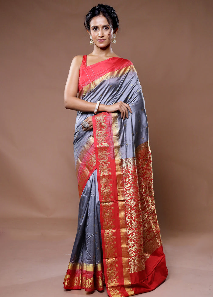 Grey Kanjivaram Pure Silk Saree With Blouse Piece