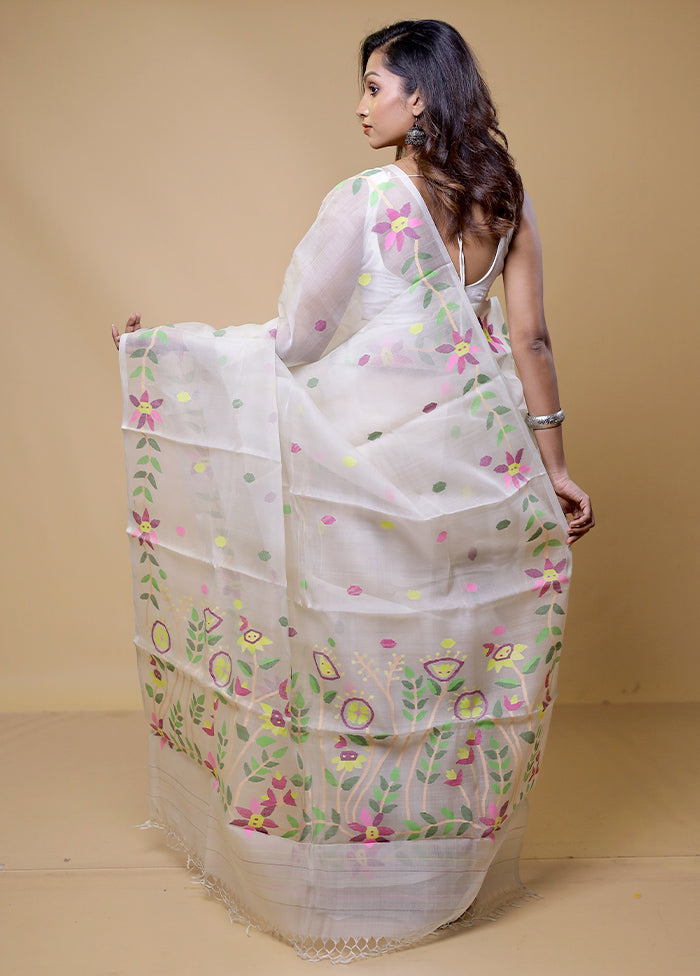 White Handloom Tussar Pure Silk Saree With Blouse Piece