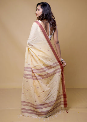 Cream Cotton Saree With Blouse Piece