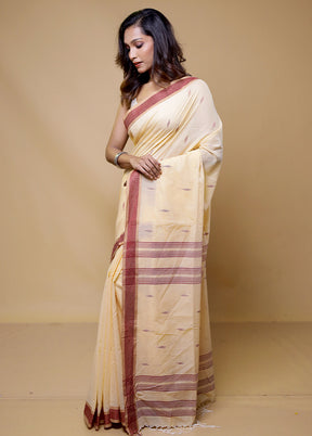 Cream Cotton Saree With Blouse Piece