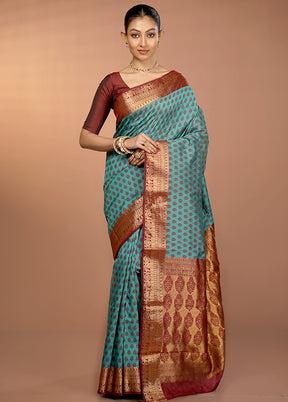 Green Cotton Saree With Blouse Piece