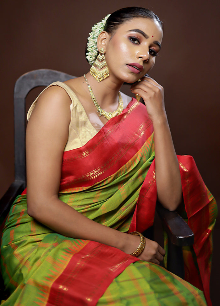 Green Gadwal Pure Silk Saree Without Blouse Piece