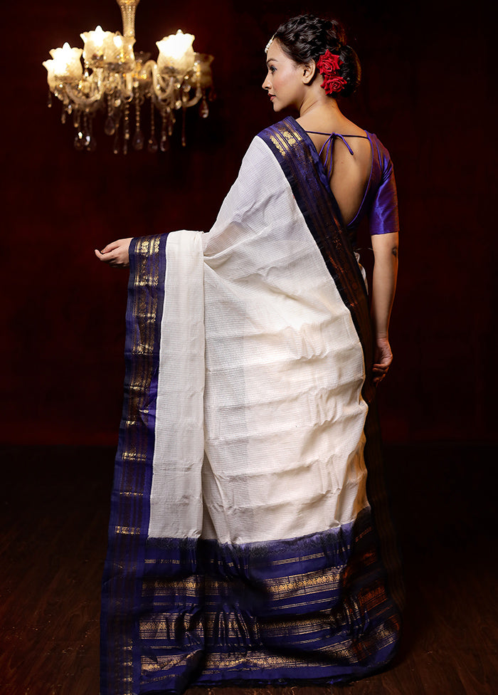 White Gadwal Pure Silk Saree Without Blouse Piece