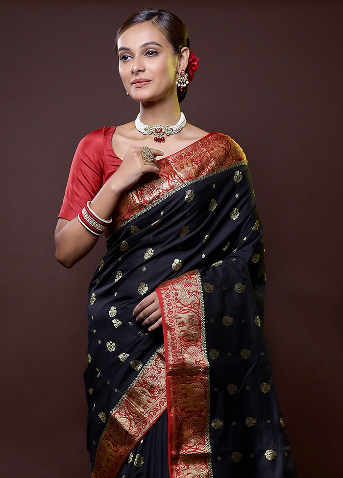 Black Kanjivaram Silk Saree With Blouse Piece