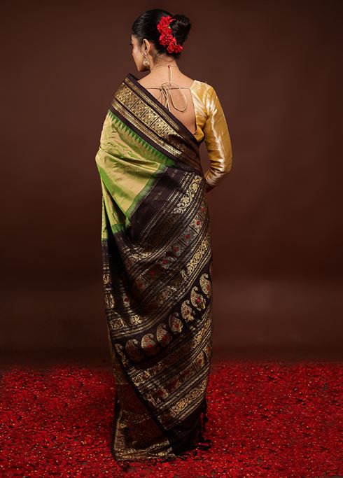 Green Gadwal Pure Silk Saree Without Blouse Piece