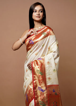 White Kanjivaram Silk Saree With Blouse Piece