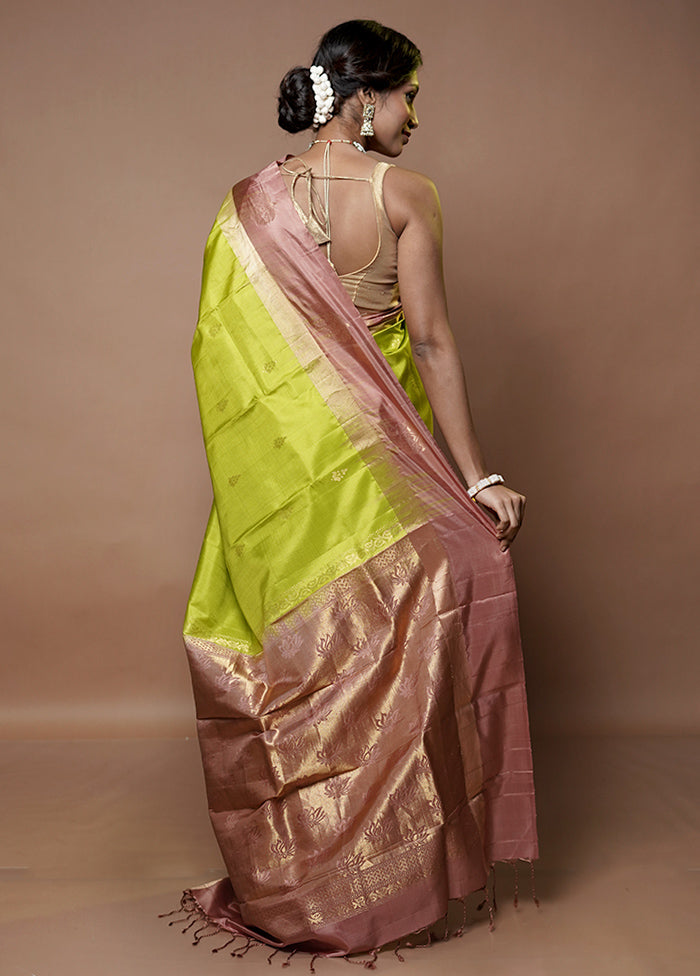 Green Handloom Kanjivaram Pure Silk Saree With Blouse Piece