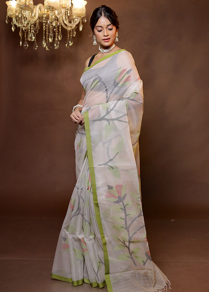 Cream Handloom Matka Pure Silk Saree With Blouse Piece