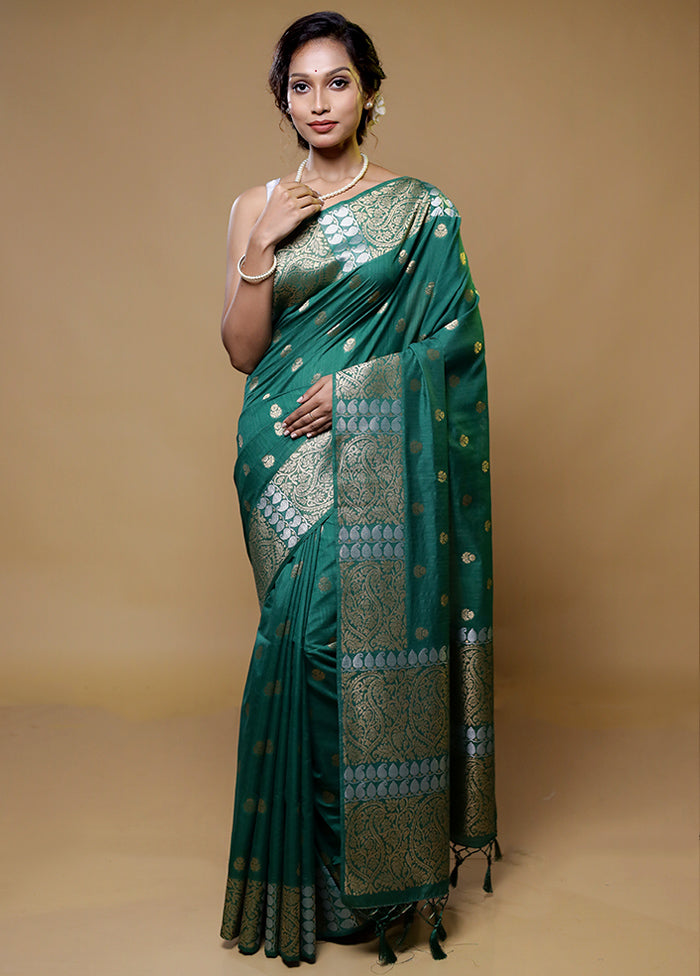 Green Dupion Silk Saree With Blouse Piece