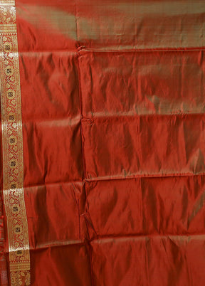 Maroon Handloom Banarasi Pure Silk Saree With Blouse Piece