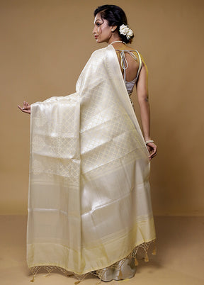 Cream Dupion Silk Saree With Blouse Piece