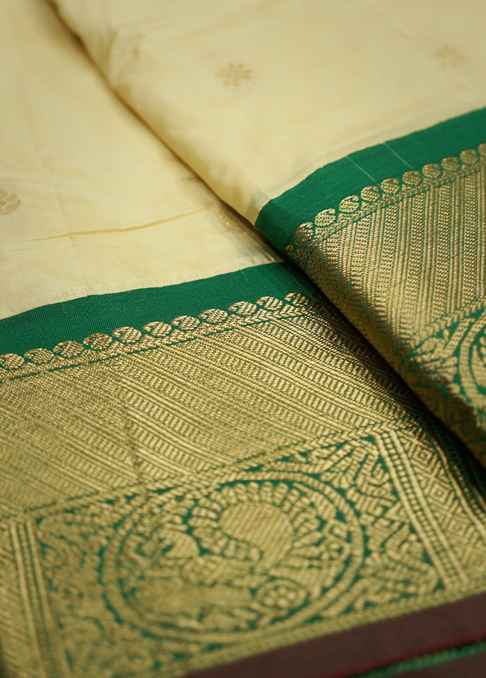 Cream Kanjivaram Silk Saree With Blouse Piece