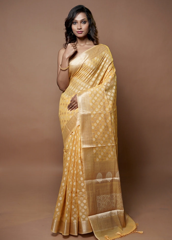 Yellow Cotton Saree With Blouse Piece