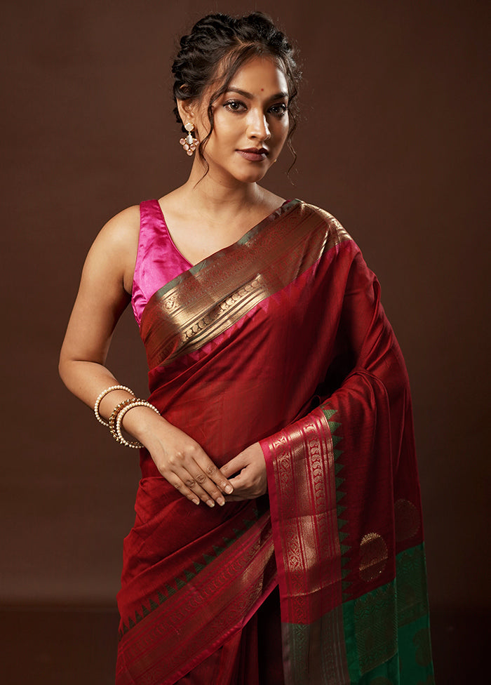 Red Cotton Saree With Blouse Piece