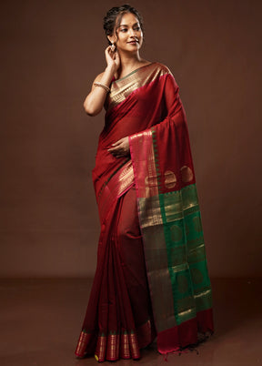 Red Cotton Saree With Blouse Piece - Indian Silk House Agencies