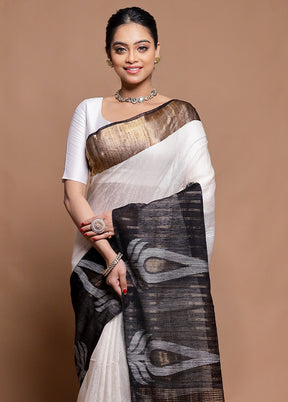 White Handloom Matka Pure Silk Saree With Blouse Piece