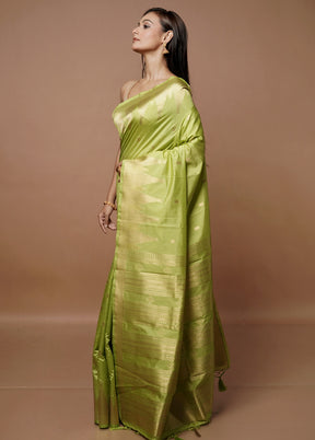 Green Dupion Silk Saree With Blouse Piece