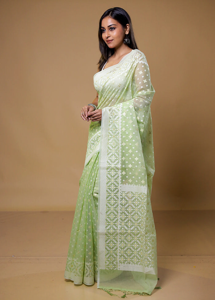 Green Pure Cotton Saree With Blouse Piece