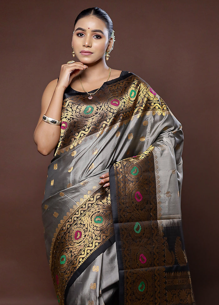 Grey Gadwal Pure Silk Saree Without Blouse Piece