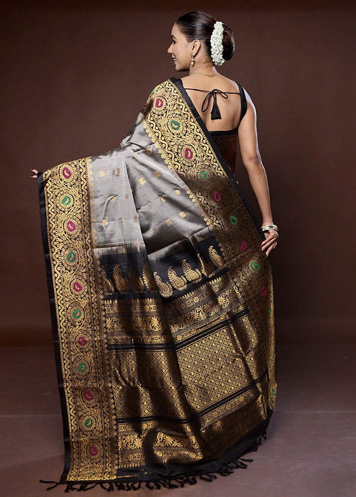 Grey Gadwal Pure Silk Saree Without Blouse Piece