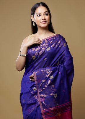 Blue Matka Silk Saree With Blouse Piece