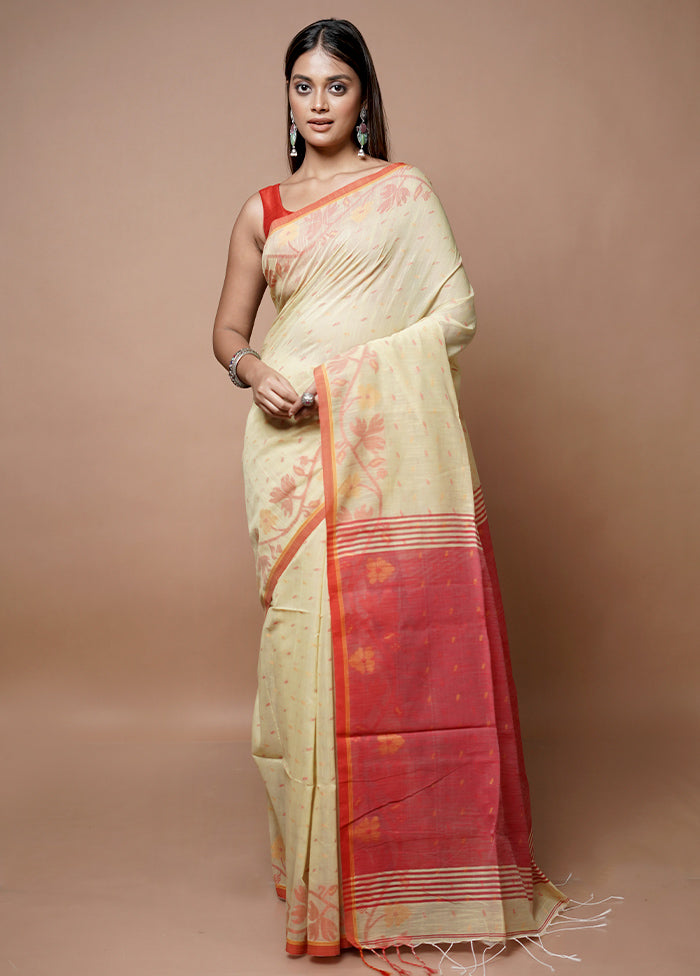 Yellow Matka Silk Saree With Blouse Piece