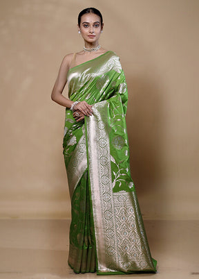 Green Dupion Silk Saree With Blouse Piece