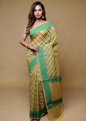 Yellow Uppada Silk Saree With Blouse Piece