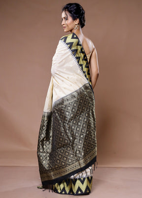 Cream Kanjivaram Silk Saree With Blouse Piece - Indian Silk House Agencies