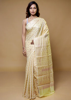 Yellow Kora Silk Saree With Blouse Piece